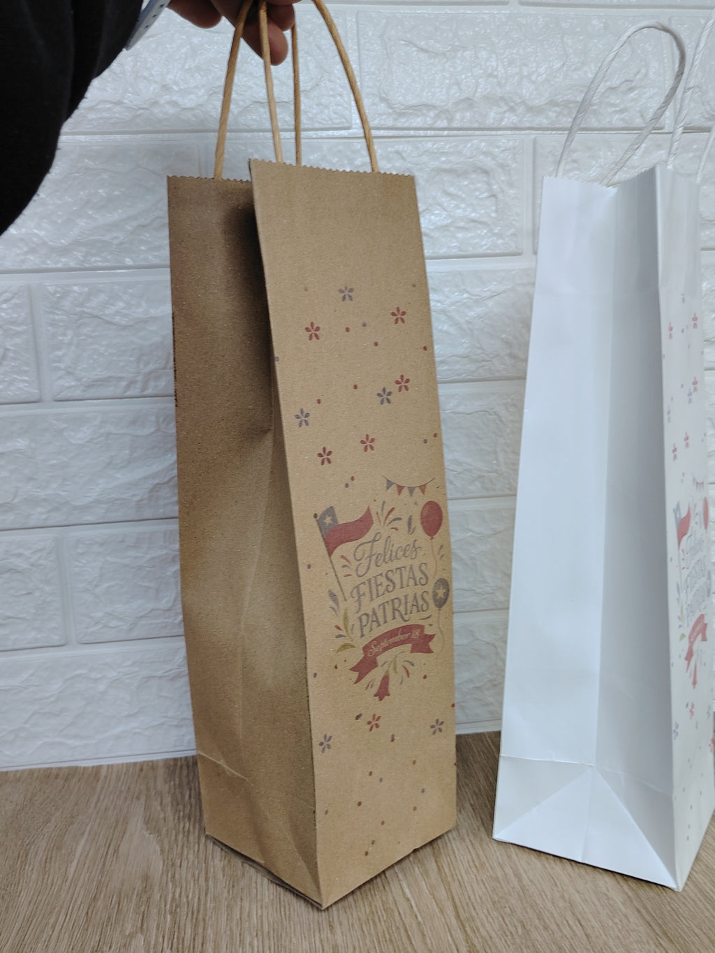 Pack 12 Bolsa de papel para botella de vino fiestas patrias Chile