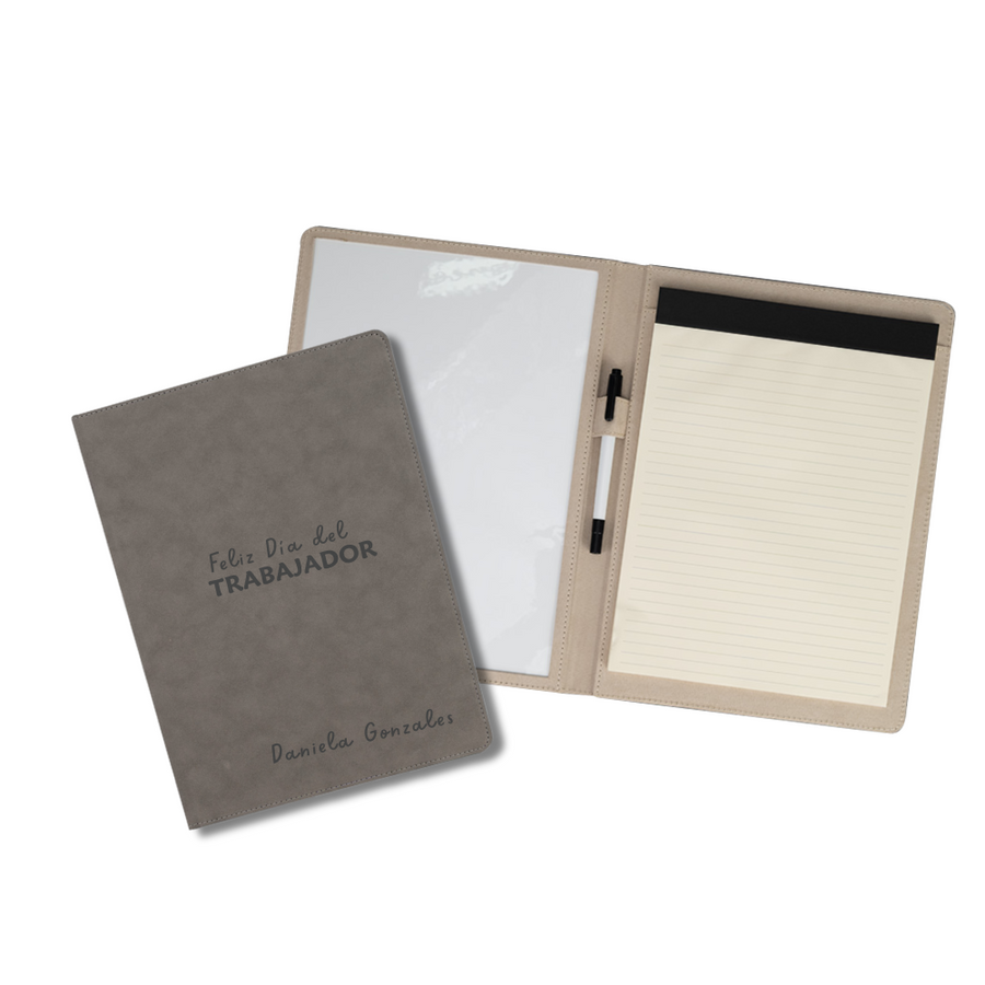 Carpeta con bloc y pizarra Día del Trabajador