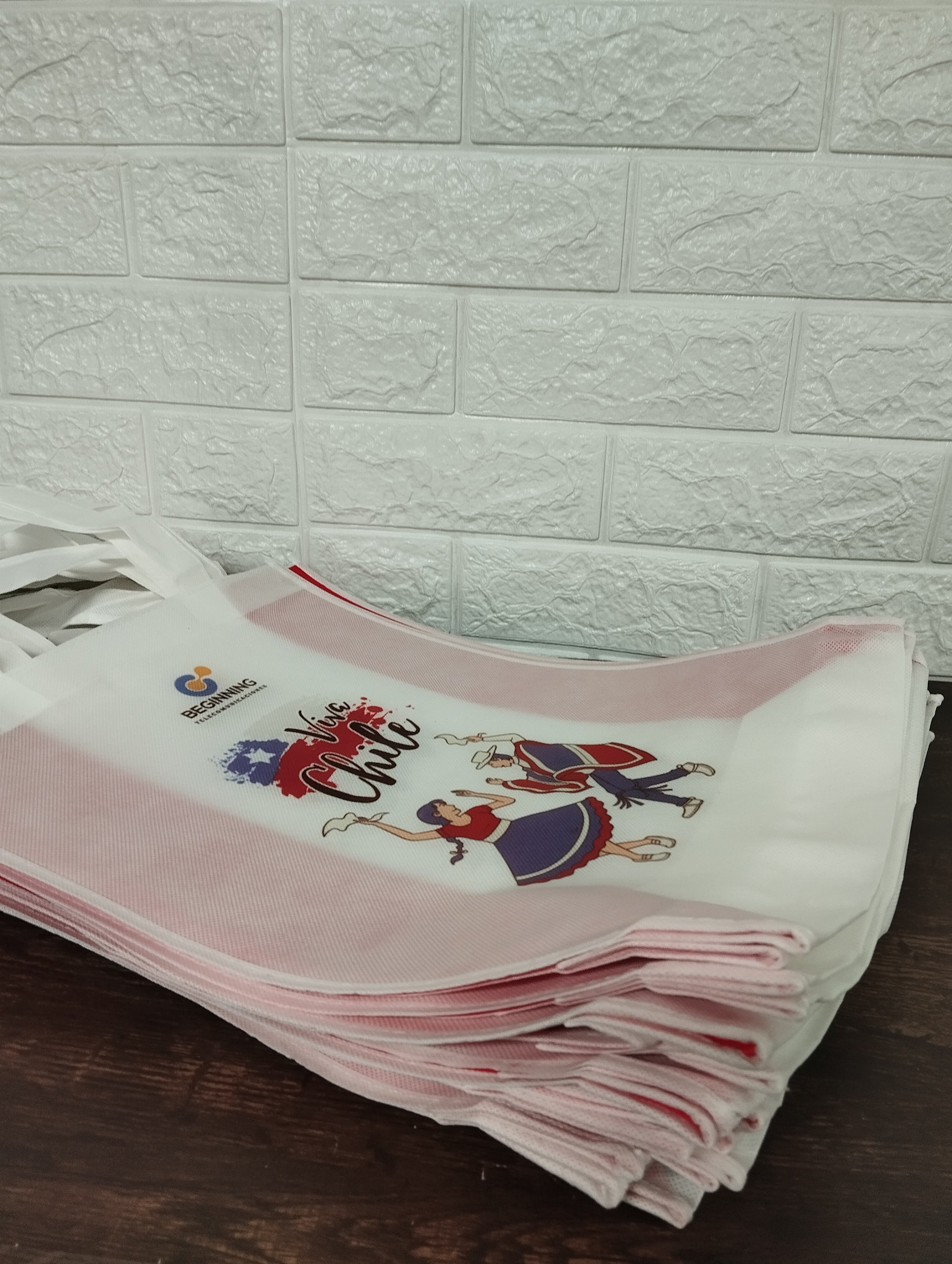 Bolsa TNT Reutilizable “Viva Chile” Fiestas Patrias – Pack 12 Unidades
