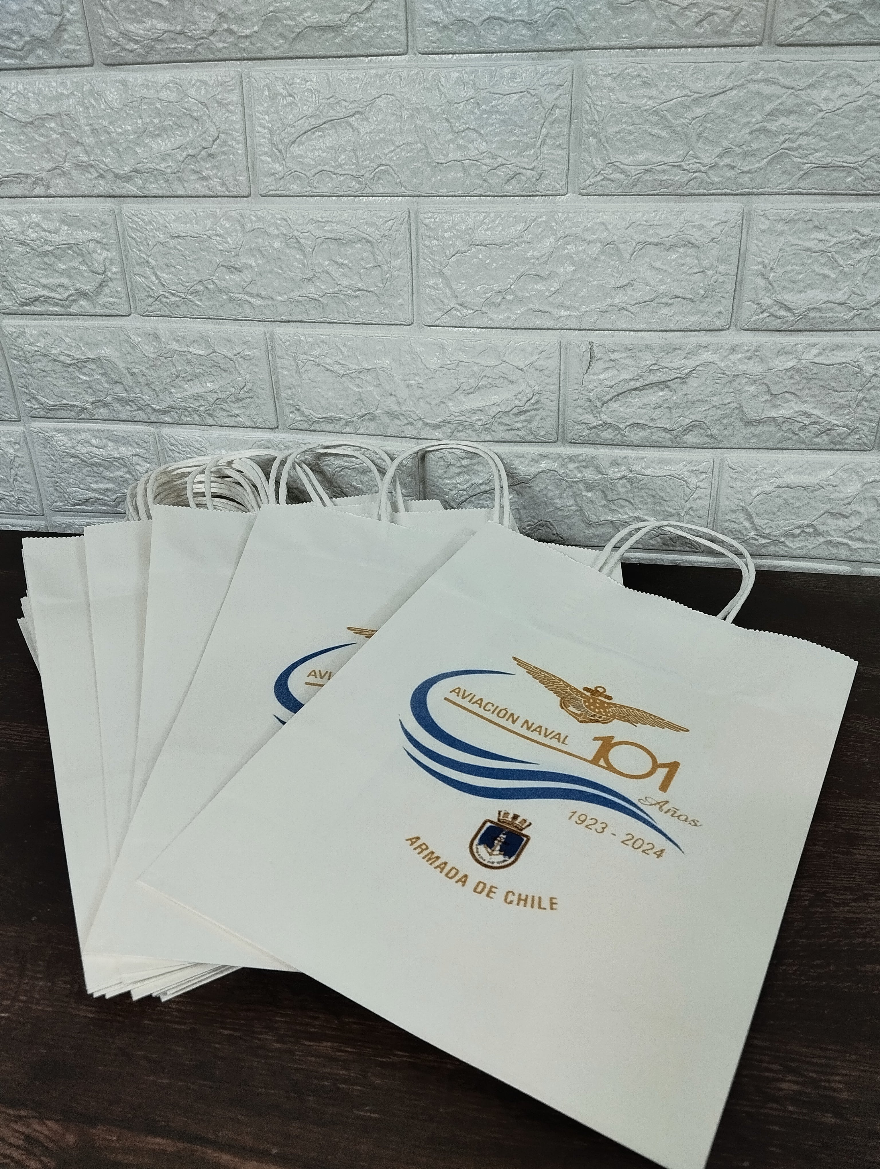 BOLSA DE PAPEL KRAFT BLANCA 30X22X10