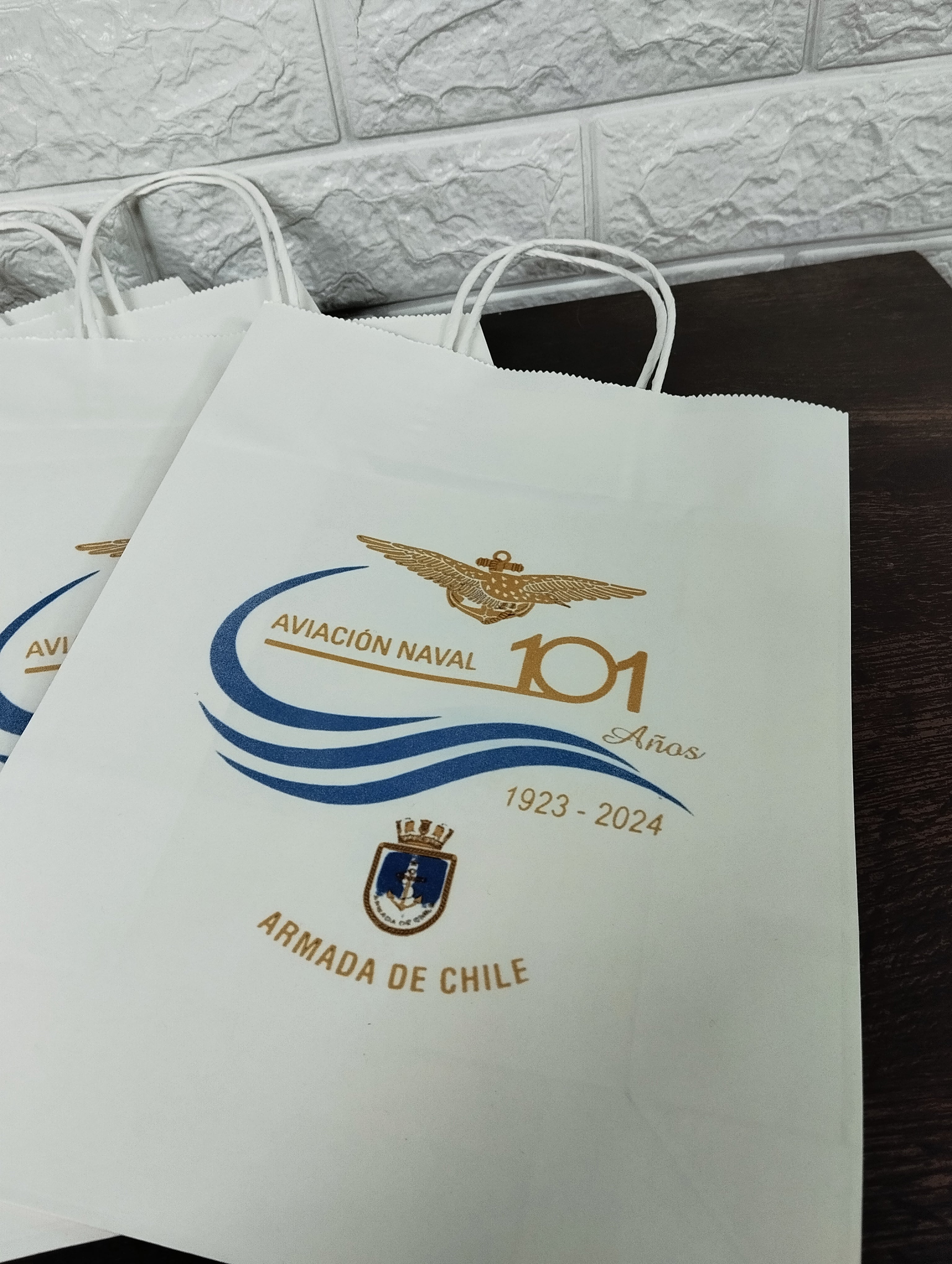 BOLSA DE PAPEL KRAFT BLANCA 30X22X10