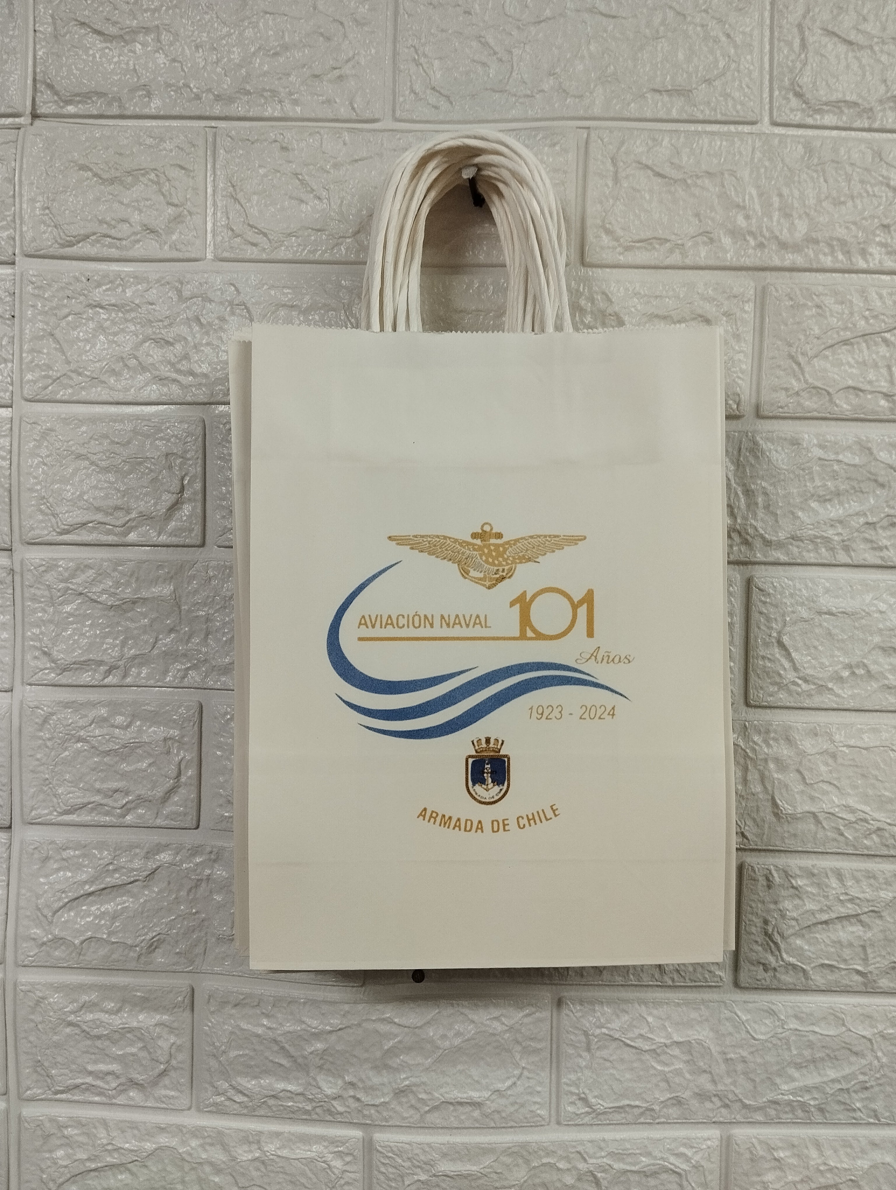 BOLSA DE PAPEL KRAFT BLANCA 30X22X10