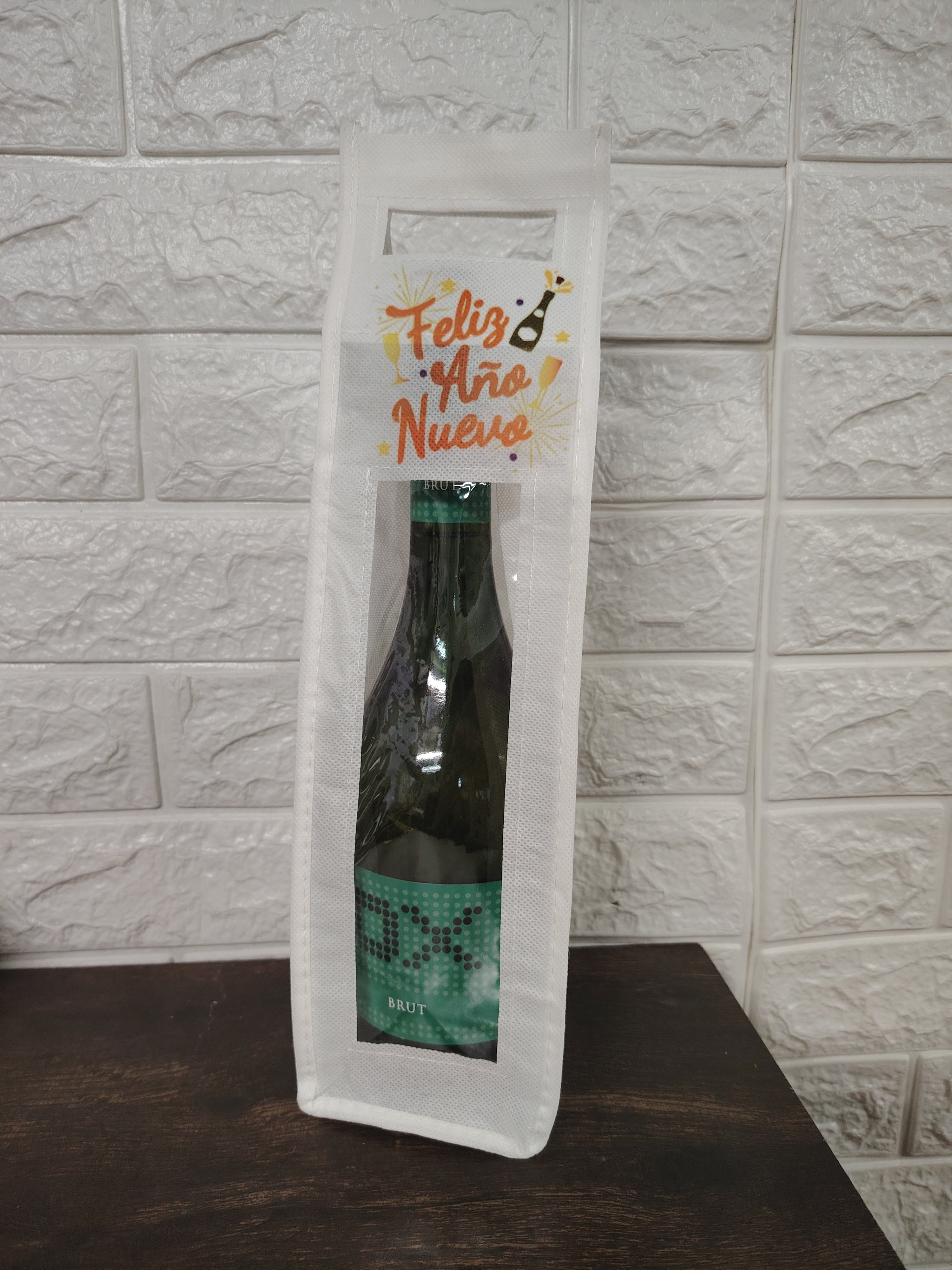 BOLSA PORTA BOTELLA DE VINO TNT 8X37X8CM
