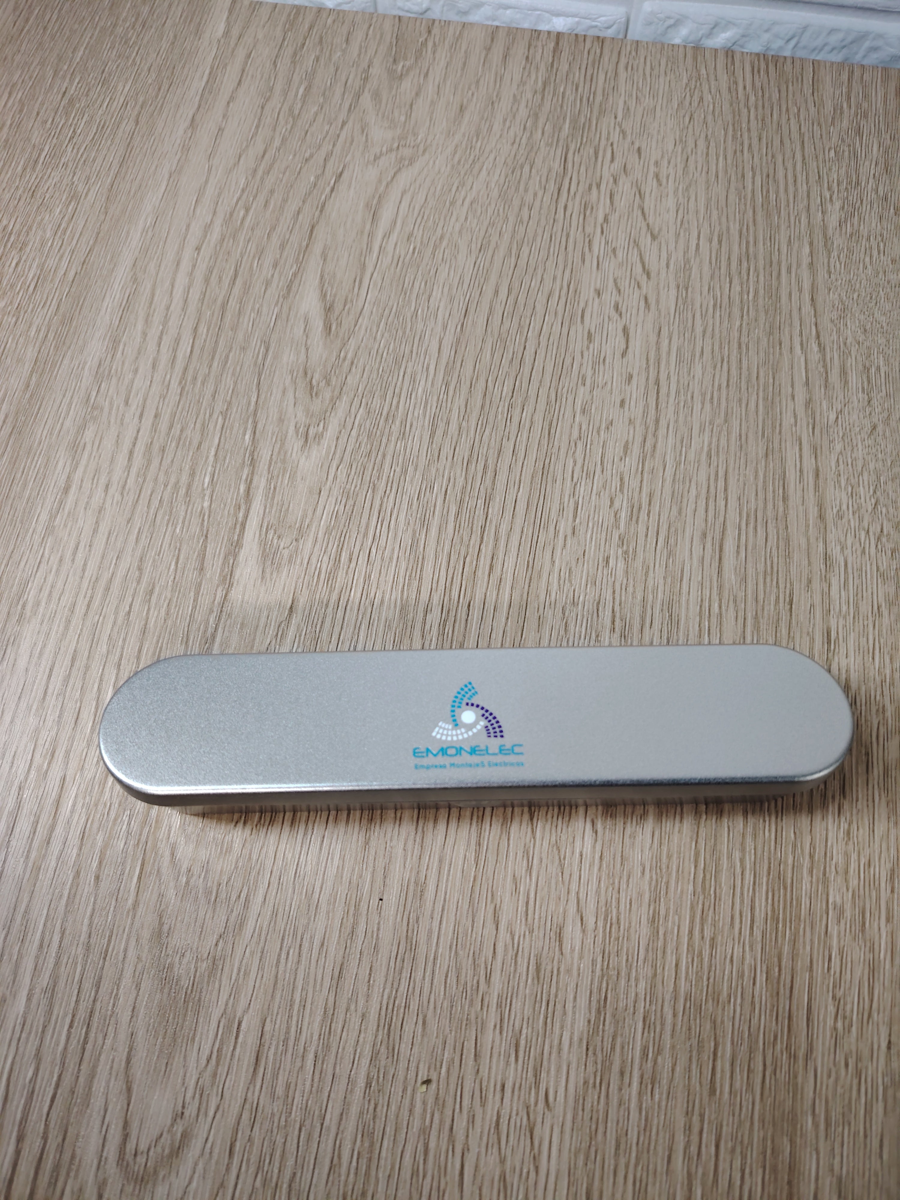 Estuche Metálico para Bolígrafo
