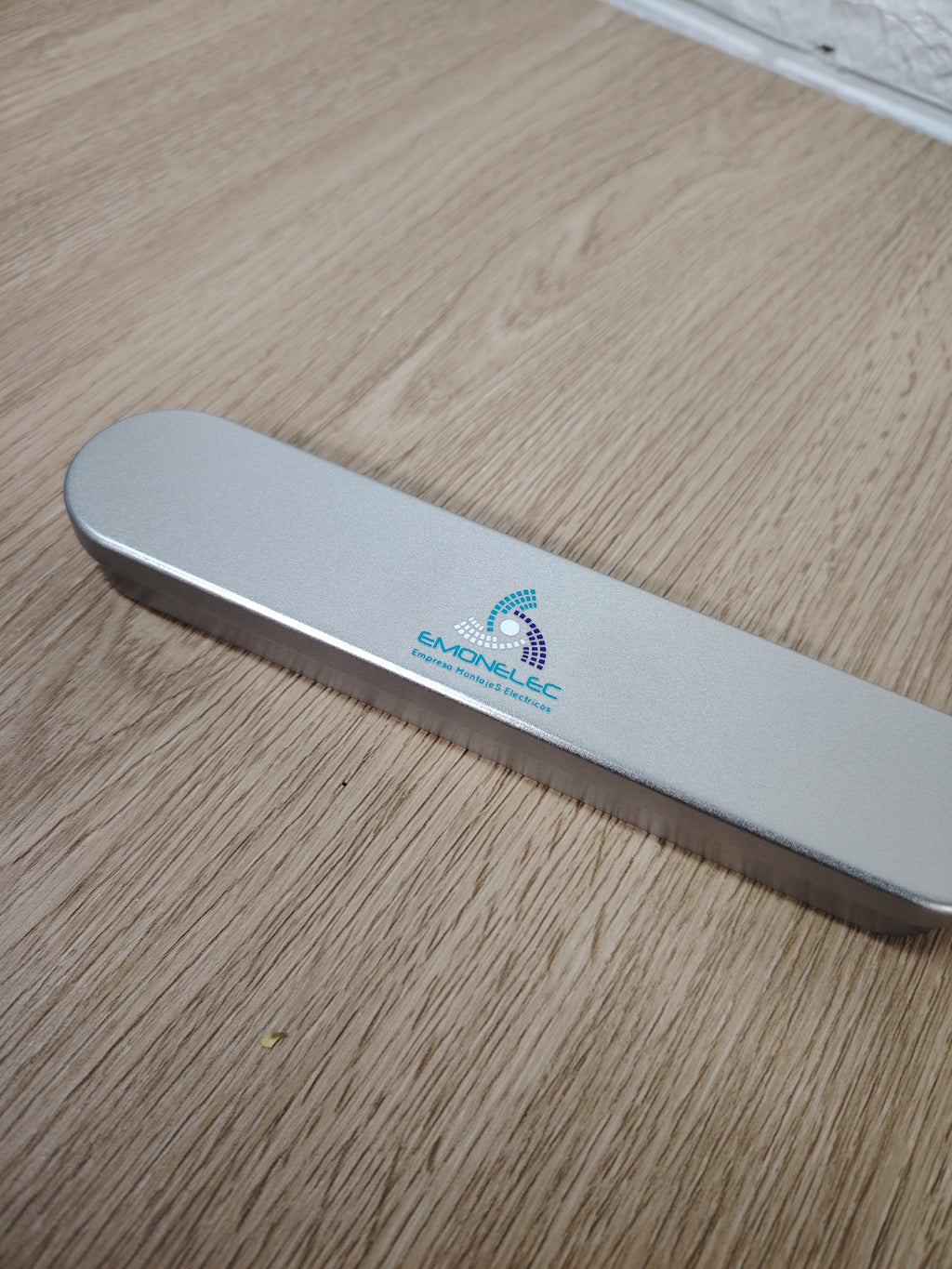 Estuche Metálico para Bolígrafo