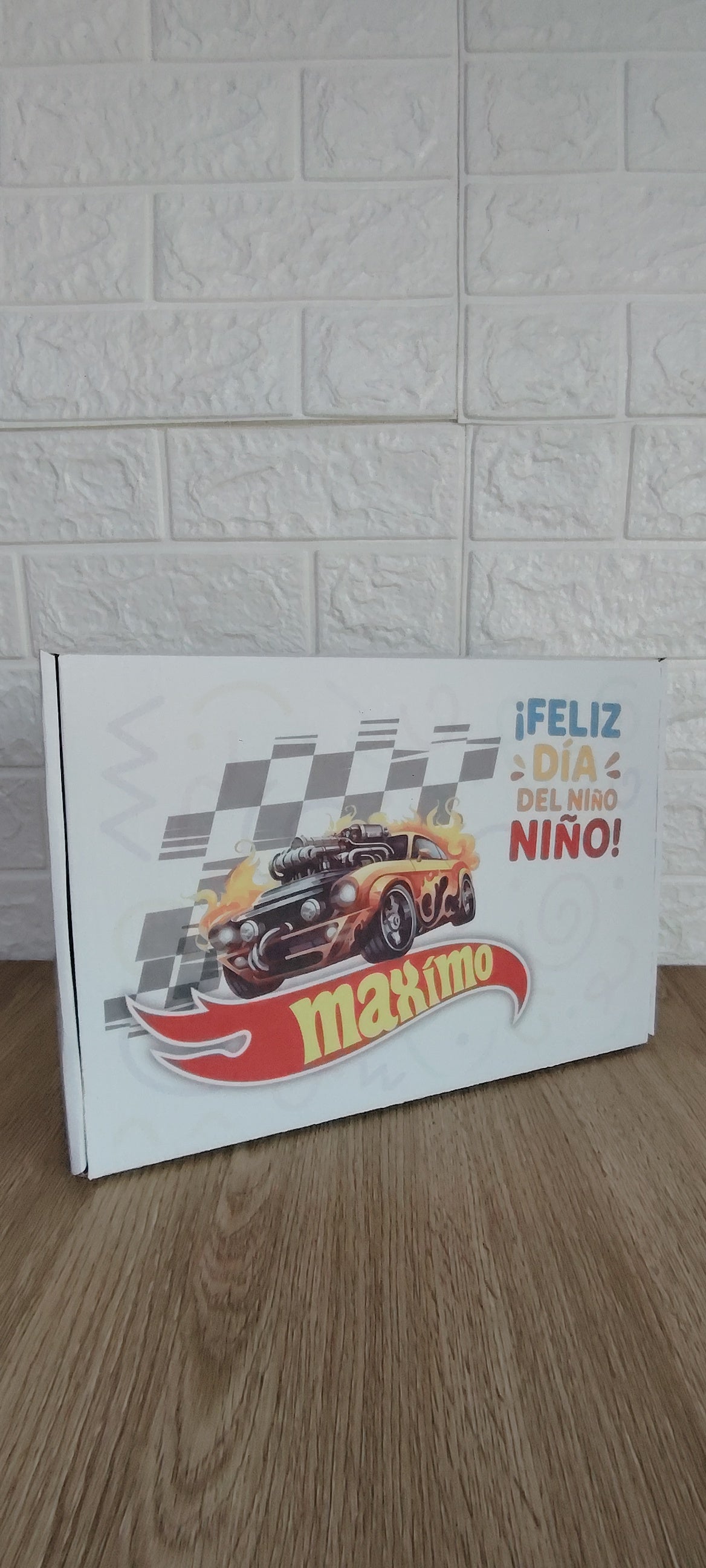 Caja autoarmable 23x16x5 cm. ECOFAMY