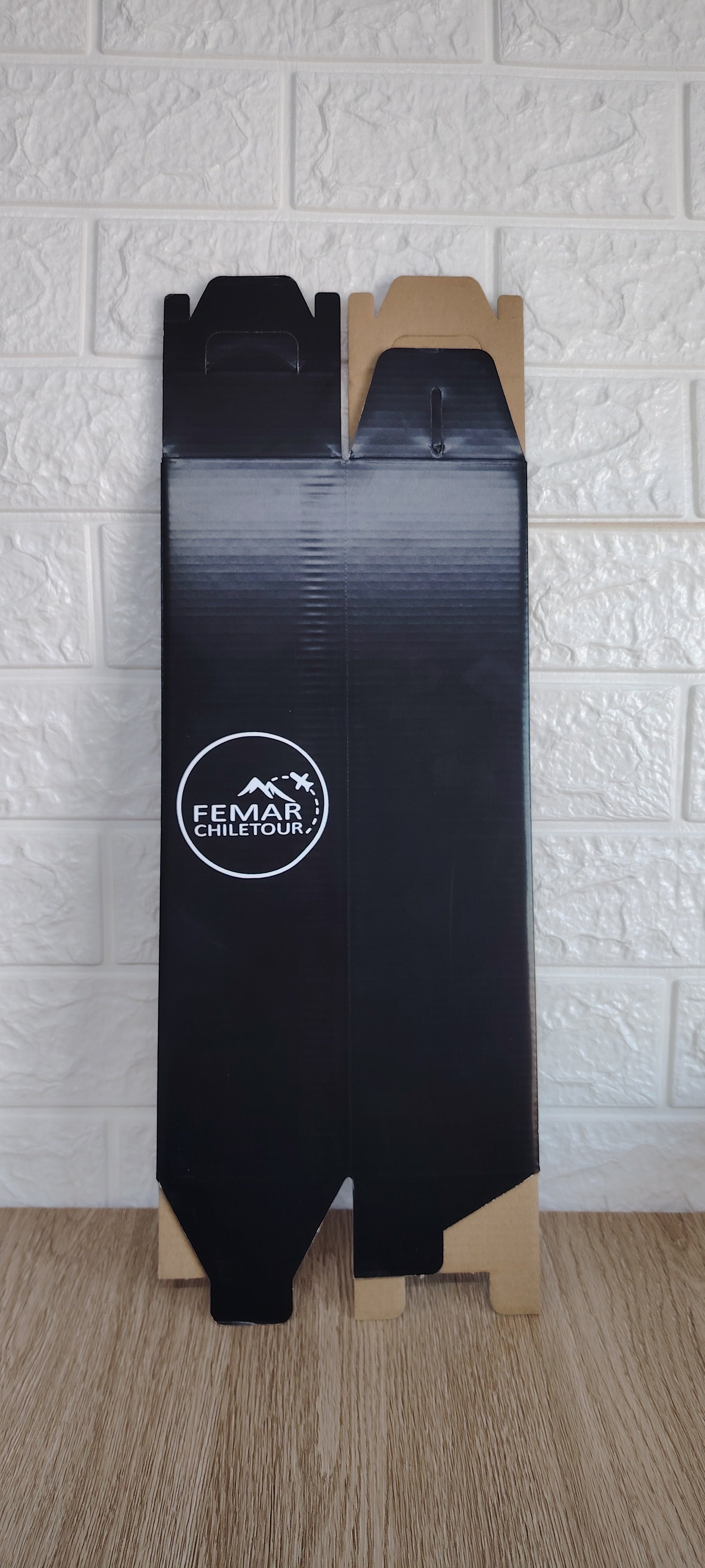 Caja autoarmable con asas, para 1 botella de Vino