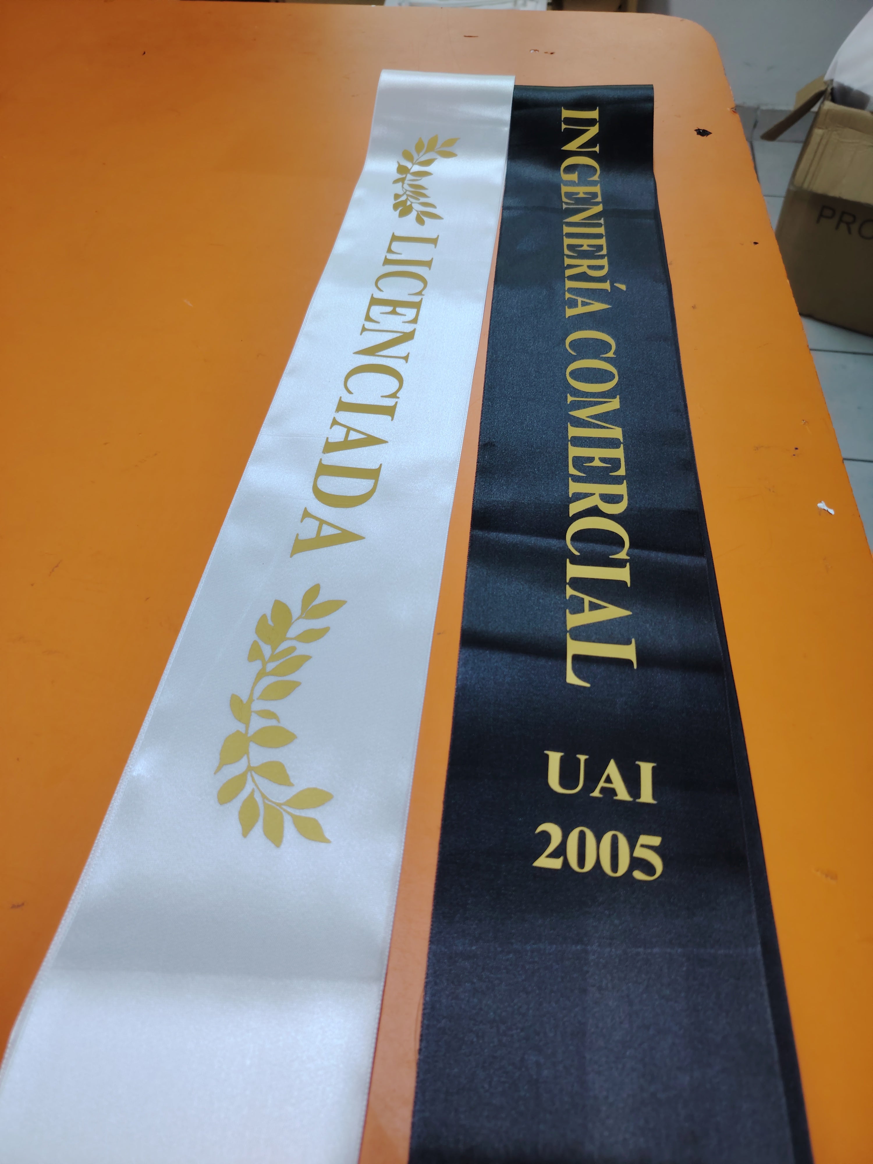 Banda de Premiación para Compañeros – Licenciaturas y Graduaciones