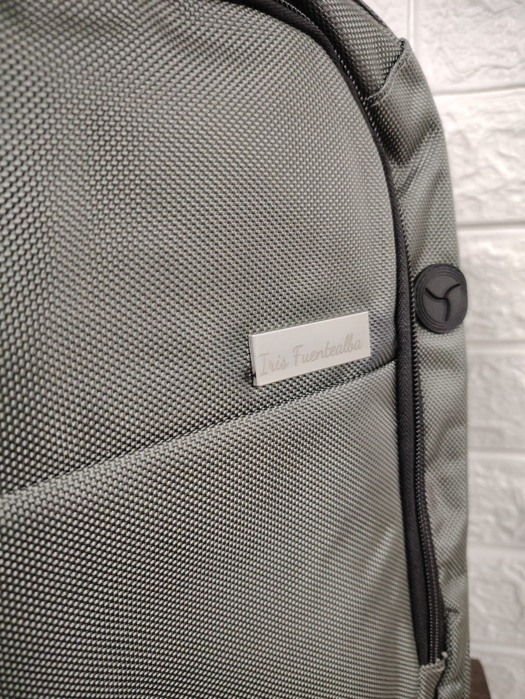 Maletín-Mochila Porta-Notebook "XD" 10L