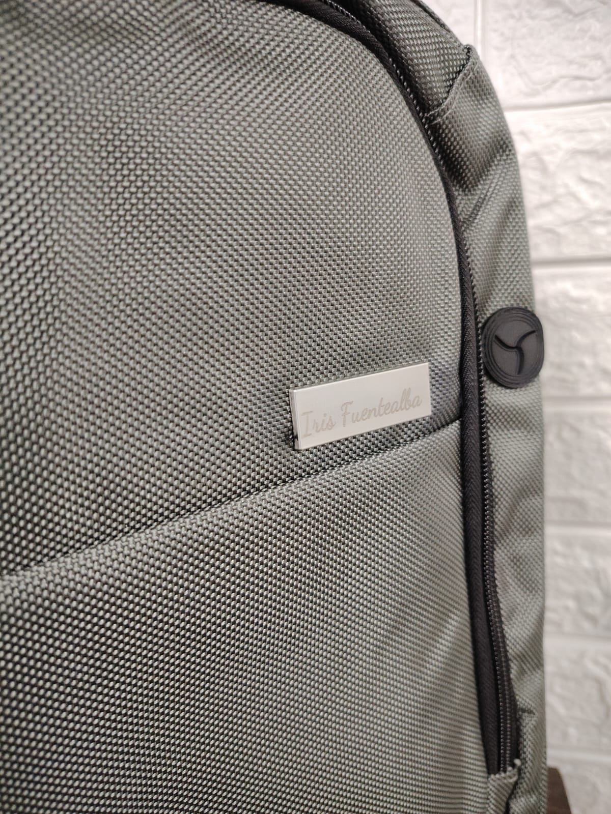 Maletín-Mochila Porta-Notebook "XD" 10L