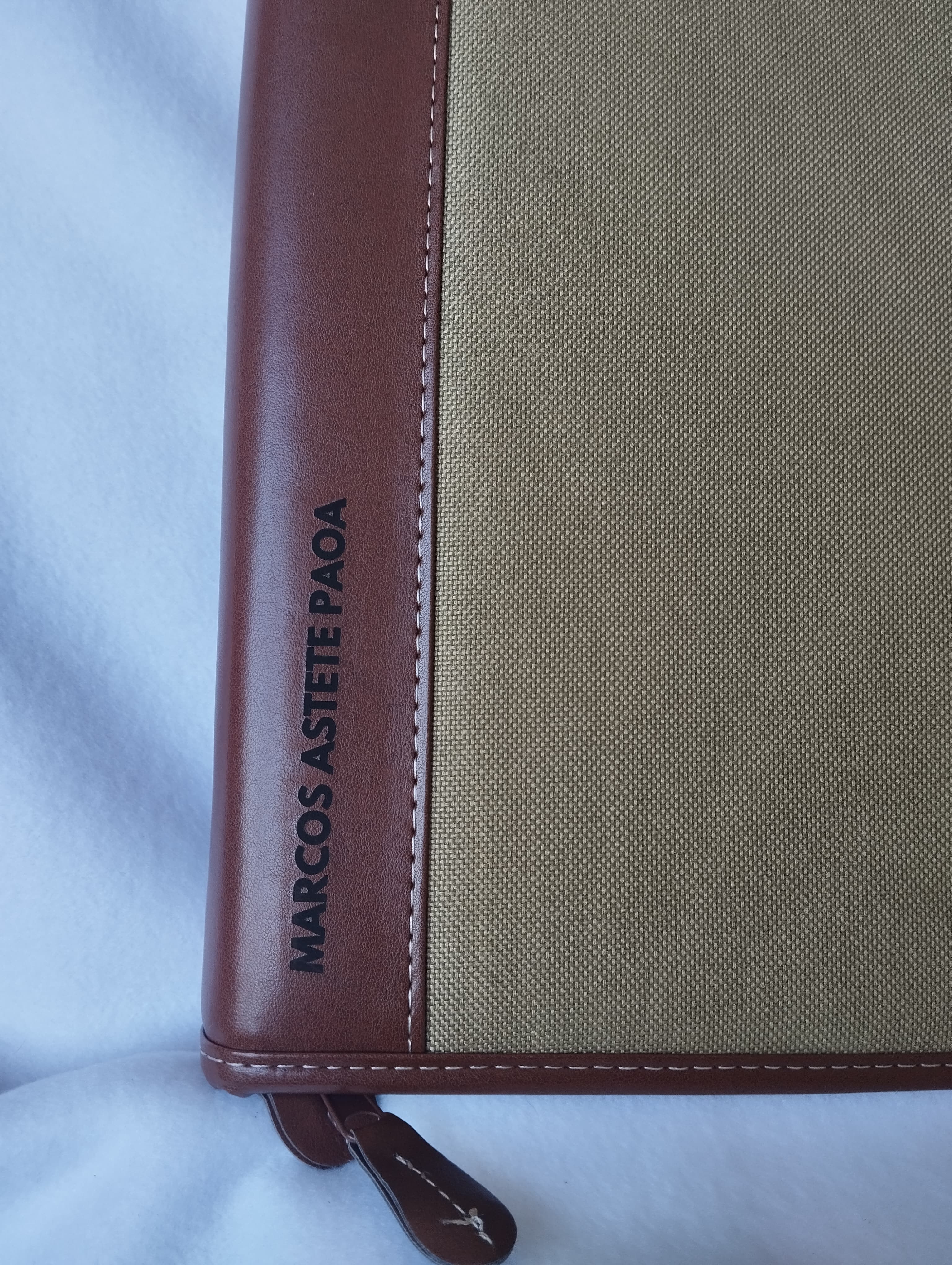 Deluxe Carpeta Windsor