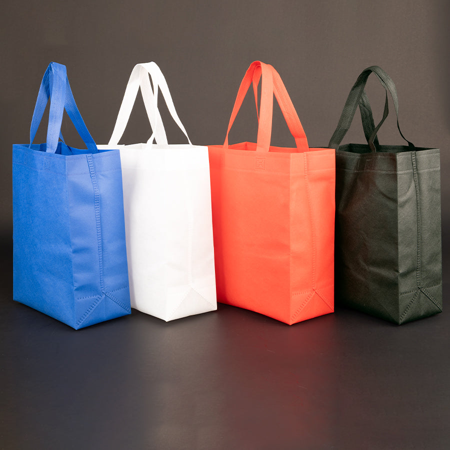 Bolsa TNT reutilizable «SAUL» con costuras termoselladas, asas 38 x 2.5 cm. 15