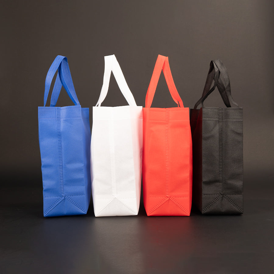 Bolsa TNT reutilizable «SAUL» con costuras termoselladas, asas 38 x 2.5 cm. 16